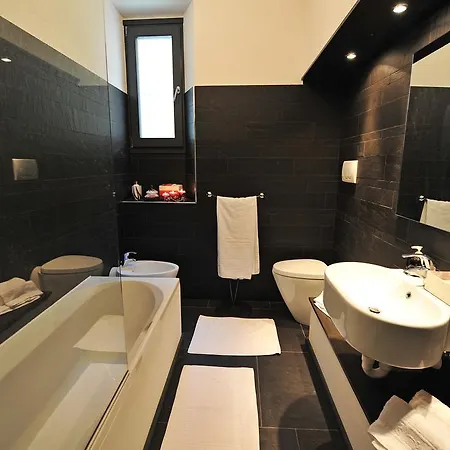 57 Menaggio